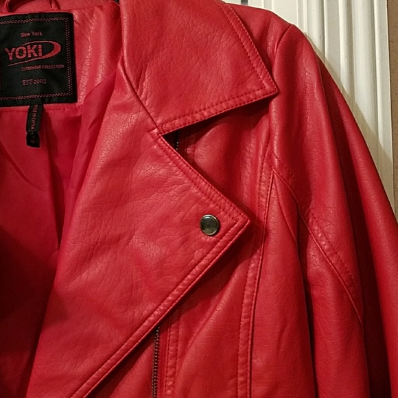 Medium Red jacket - Picture 3 of 5